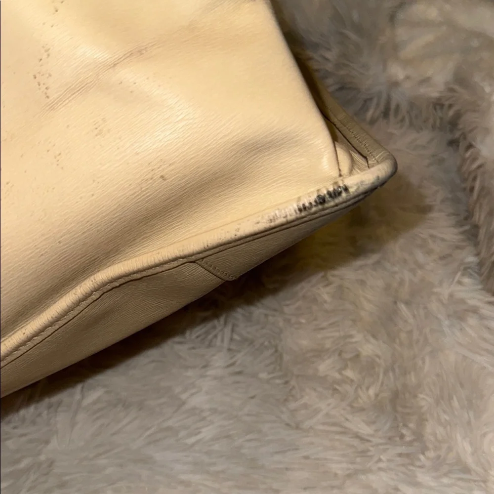 ✨RARE✨ Authentic Gucci “Birkin” style Beige/Cream Leather Satchel 🤎 - Picture 14 of 16